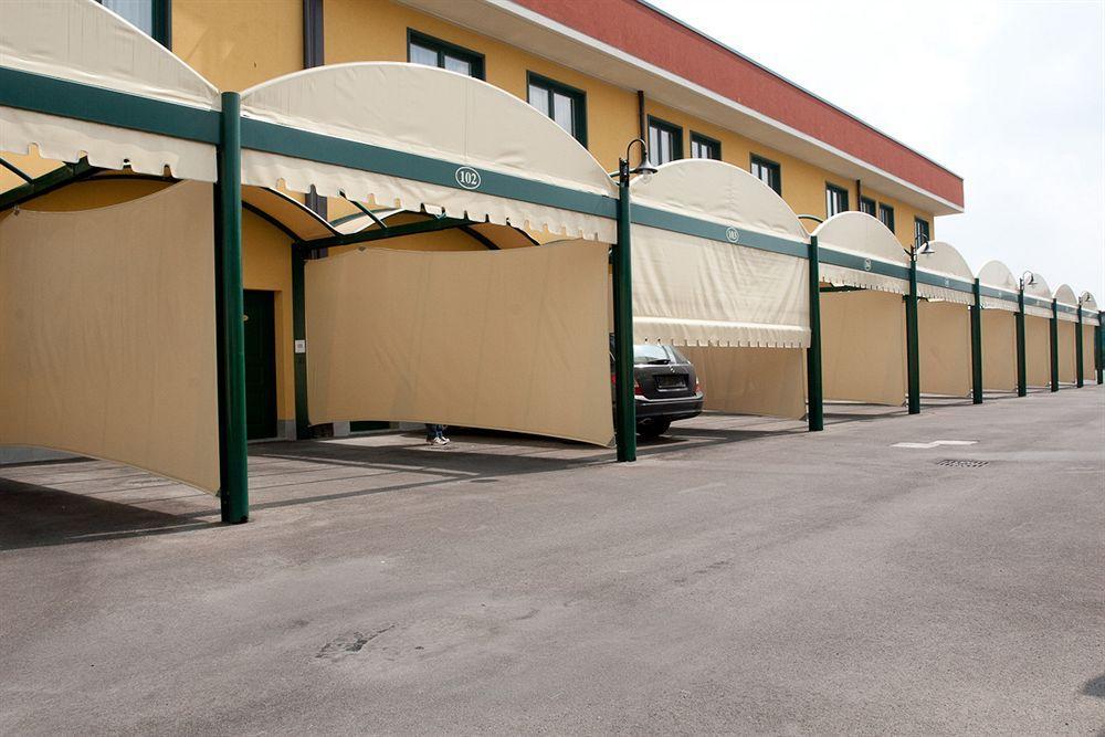 Hotel Maxim Anzola dell'Emilia Exterior foto